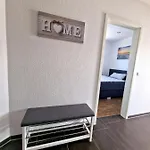 Ecocube - Balkon, 2zimmer, Waschmaschine, Gaestewc, Backofen Apartamento *