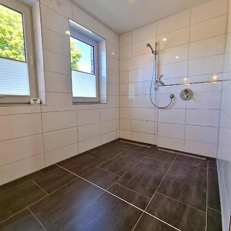 Ecocube - Balkon, 2zimmer, Waschmaschine, Gaestewc, Backofen Lingen