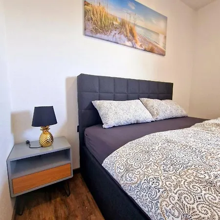 Ecocube - Balkon, 2zimmer, Waschmaschine, Gaestewc, Backofen